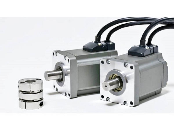 Động cơ servo là gì? Cấu tạo, phân loại và ứng dụng chi tiết 7 Ứng dụng của động cơ servo trong công nghiệp