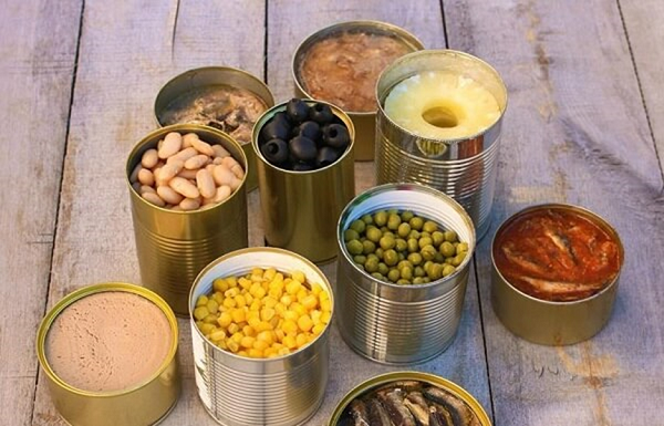 Thực phẩm đóng hộp là gì? Lợi ích và cách sử dụng an toàn 6 Cách chọn mua thực phẩm đóng hộp an toàn