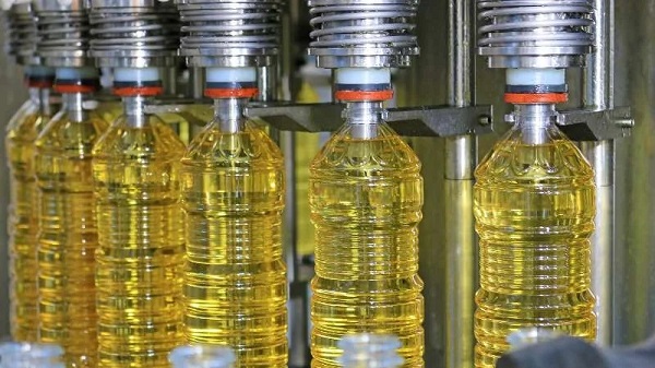 Quy Trình Sản Xuất Dầu Hướng Dương Tại Nhà Máy 9 Bước 8 - Chiết rót và đóng gói