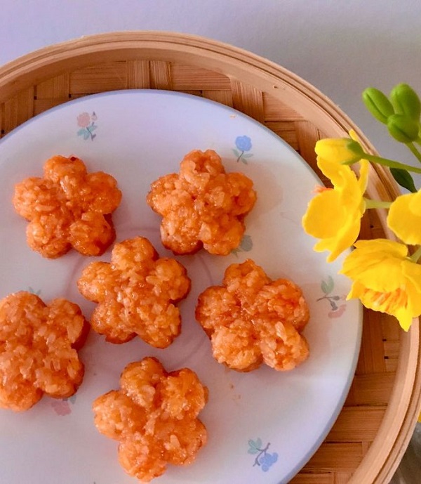 Ứng dụng của bột gấc trong nấu ăn